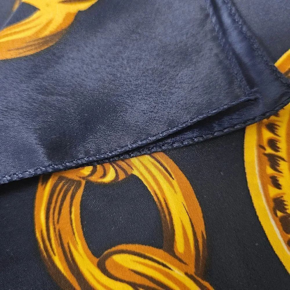 Unbranded scarf  - Picture 5 of 8